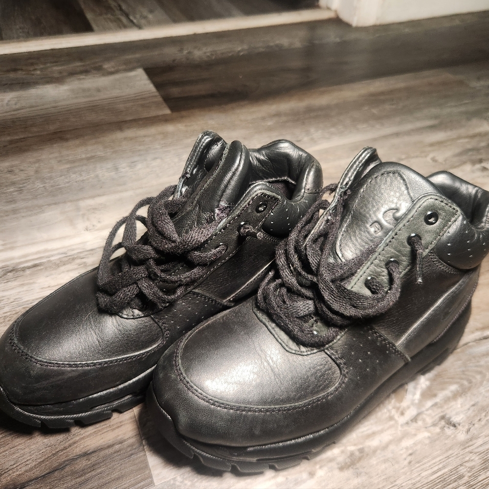 Nike Air Max Goadome Boots